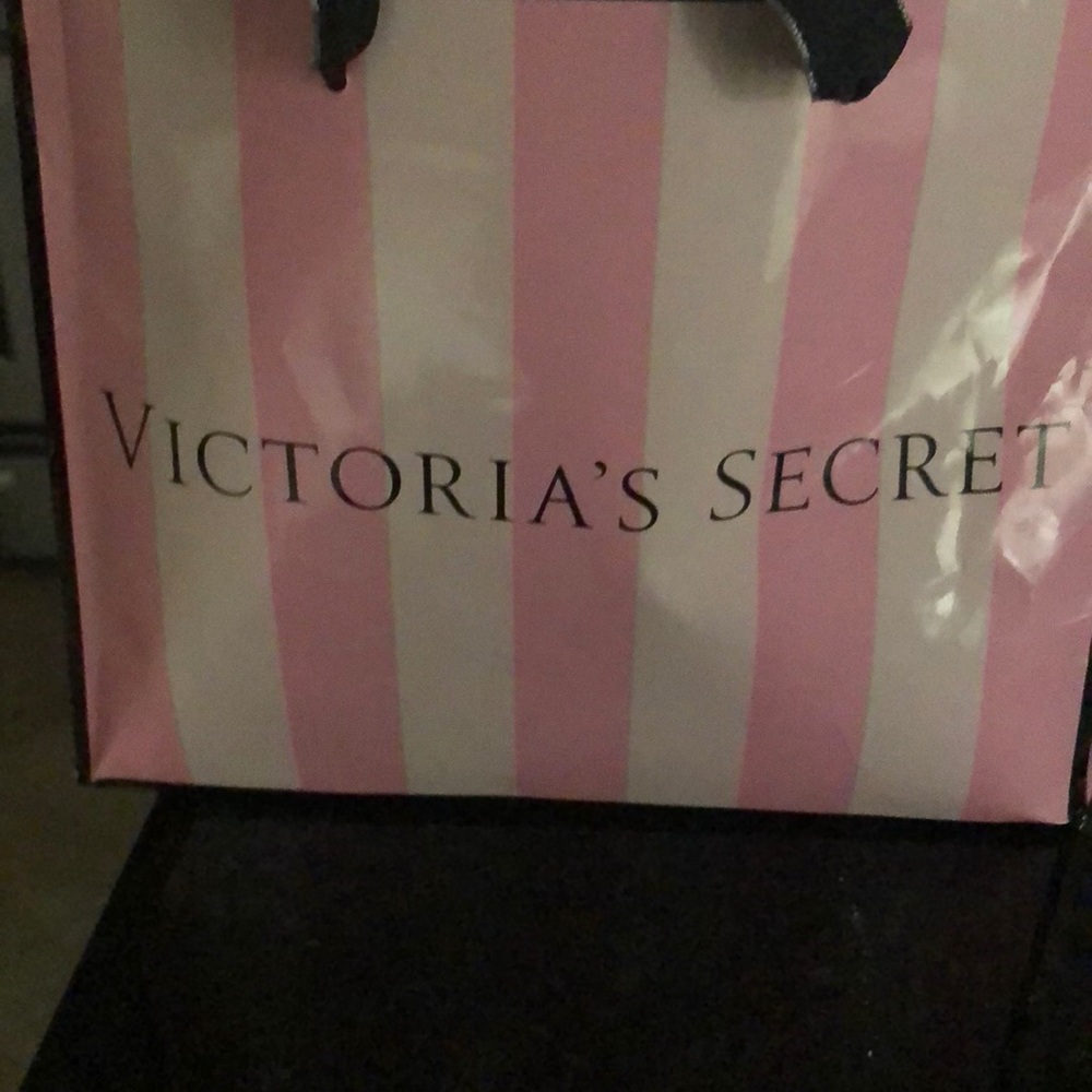 Meet your Posher, Cchristina